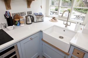 Christina Warwick Cottage 5 sm.jpg